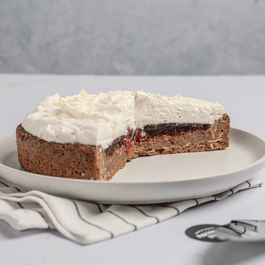 Berries & Chocolate Blanco Pie